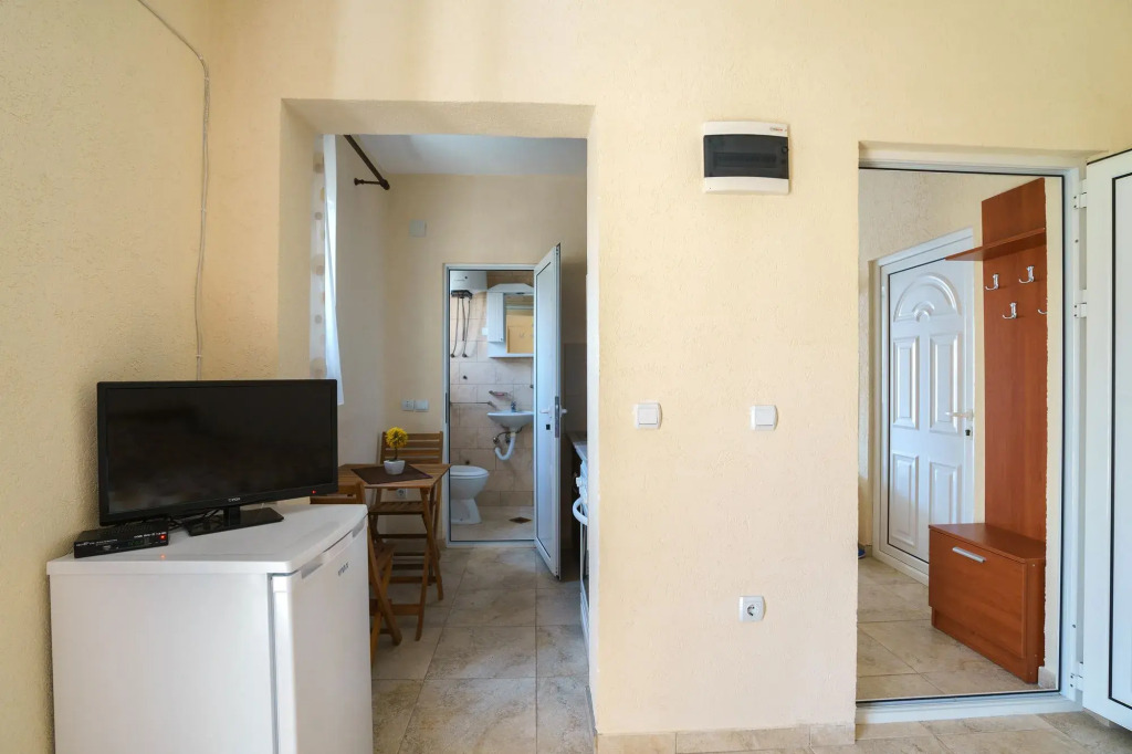 Apartments Lora