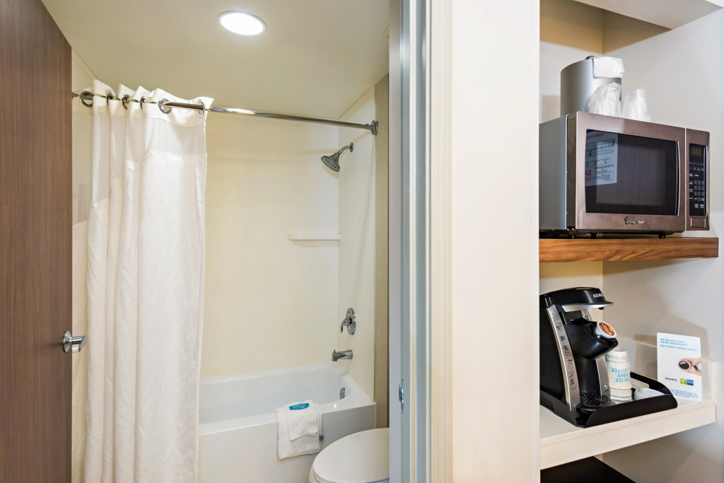 Holiday Inn Express Peoria North - Glendale by IHG