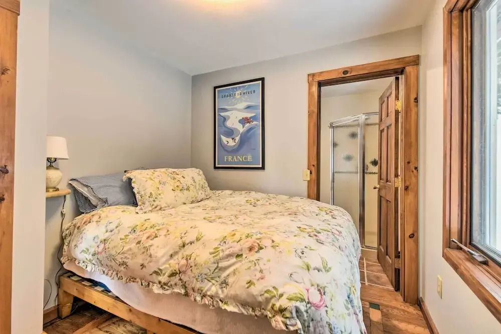 Waitsfield Vacation Rental w/ Private Hot Tub