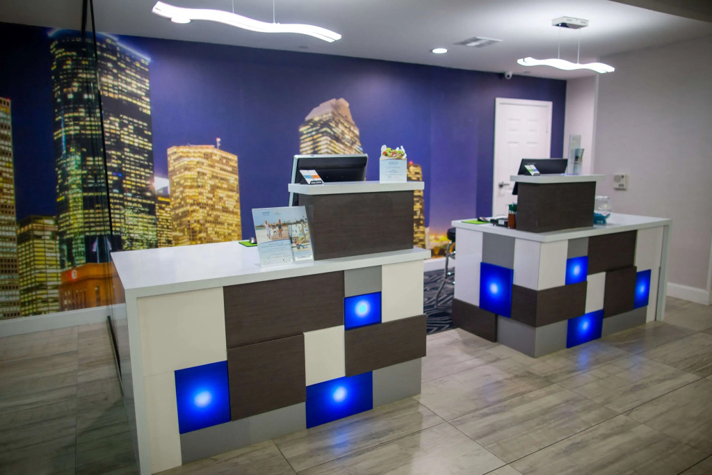 La Quinta by Wyndham Houston East at Normandy