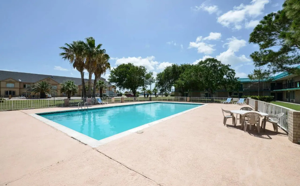 Motel 6 Port Lavaca, TX