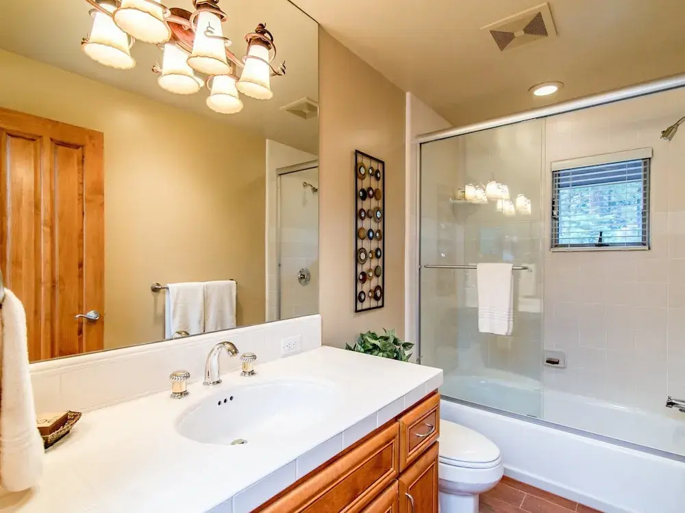 Lakeshore Townhouse 936