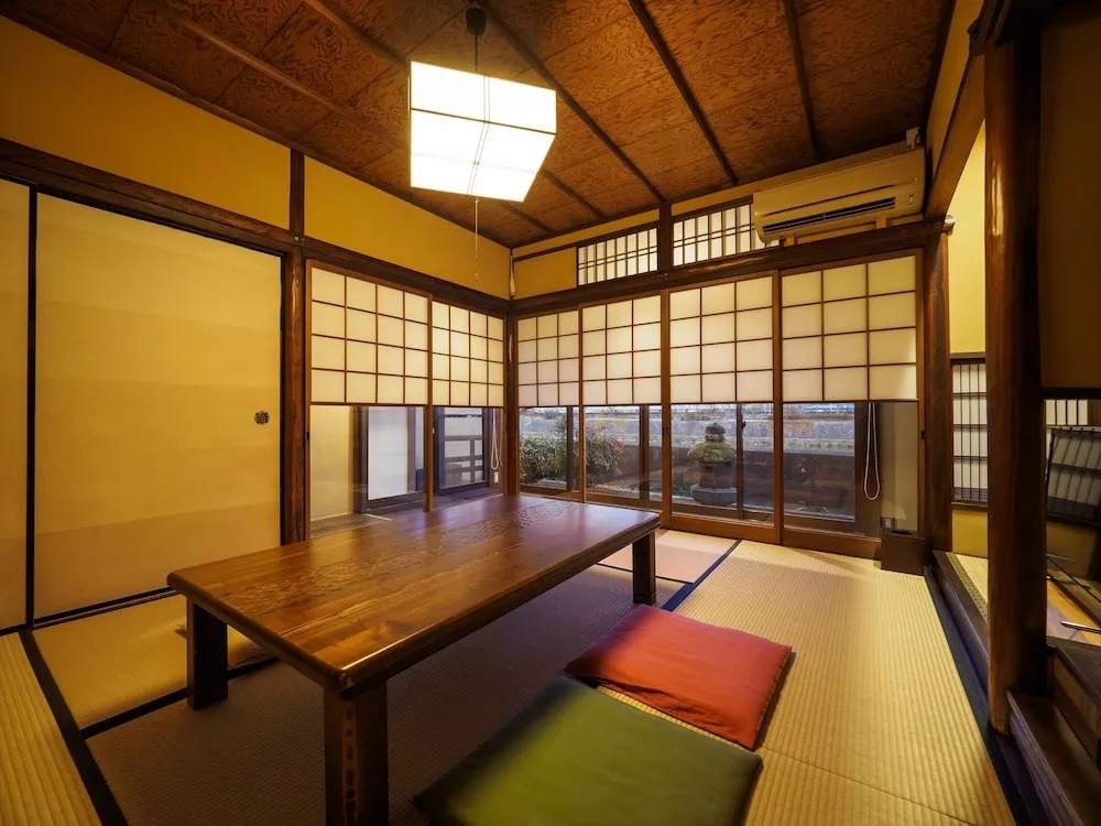 100 years old traditional Kyoto Machiya townhouse - Ks Villa
