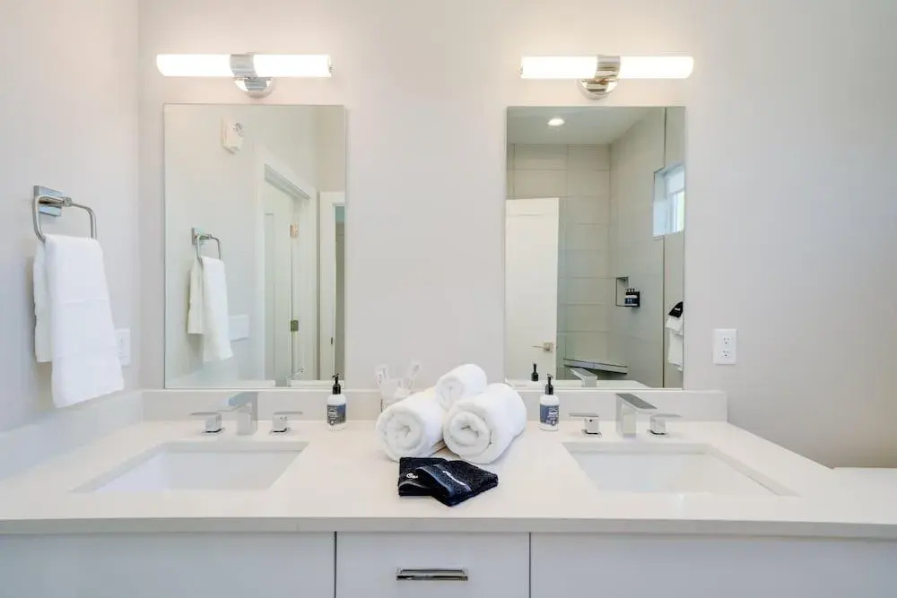 Jurny - Vanderbilt West End Luxury Flats