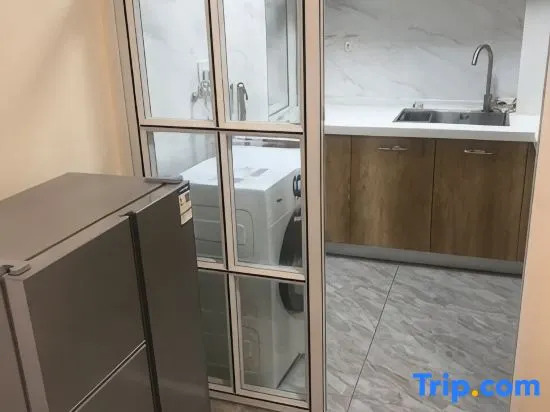 Shenyang Xinjingxuan Theme Apartment