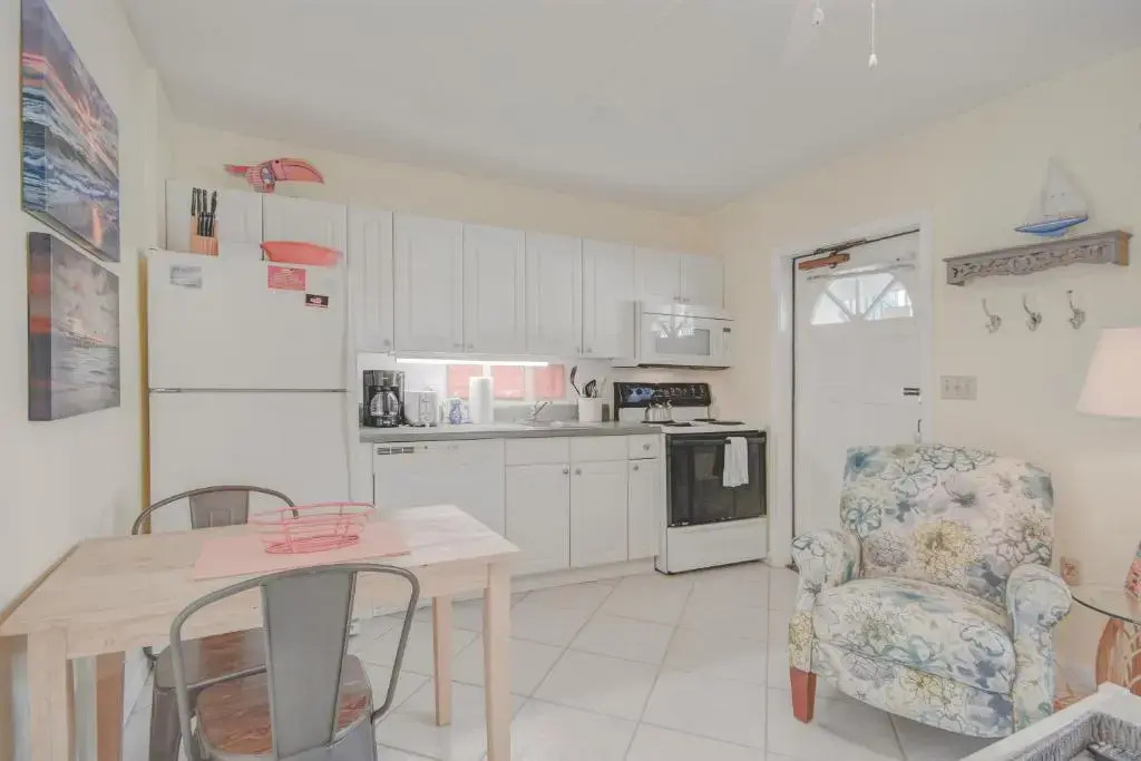 Five Palms Vacation Rentals- Daily - Weekly - Monthly