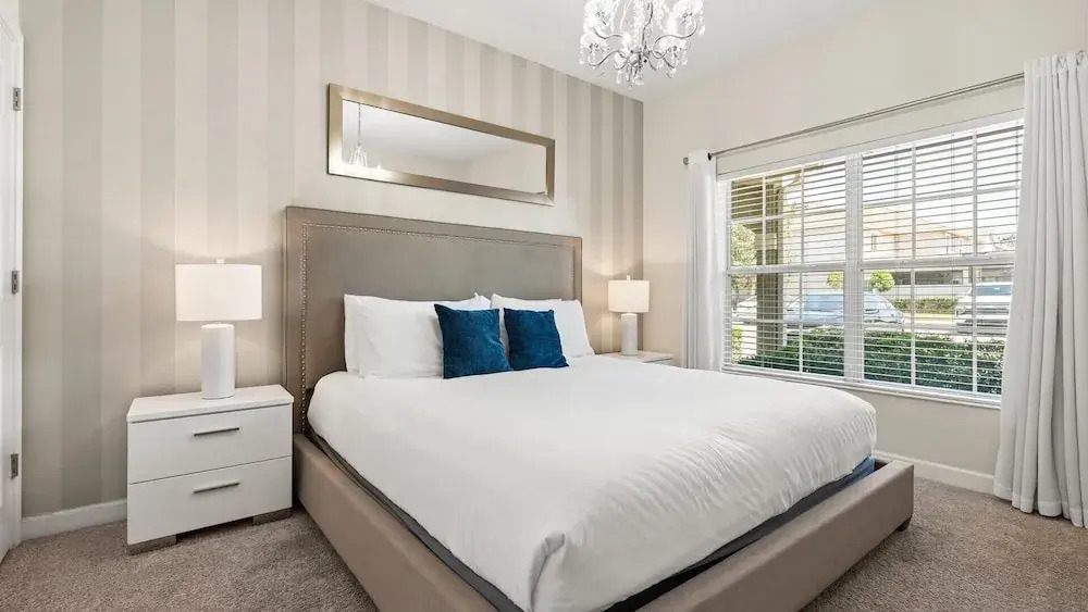 Upstay: Family-friendly 4BR Townhouse w Pool & BBQ
