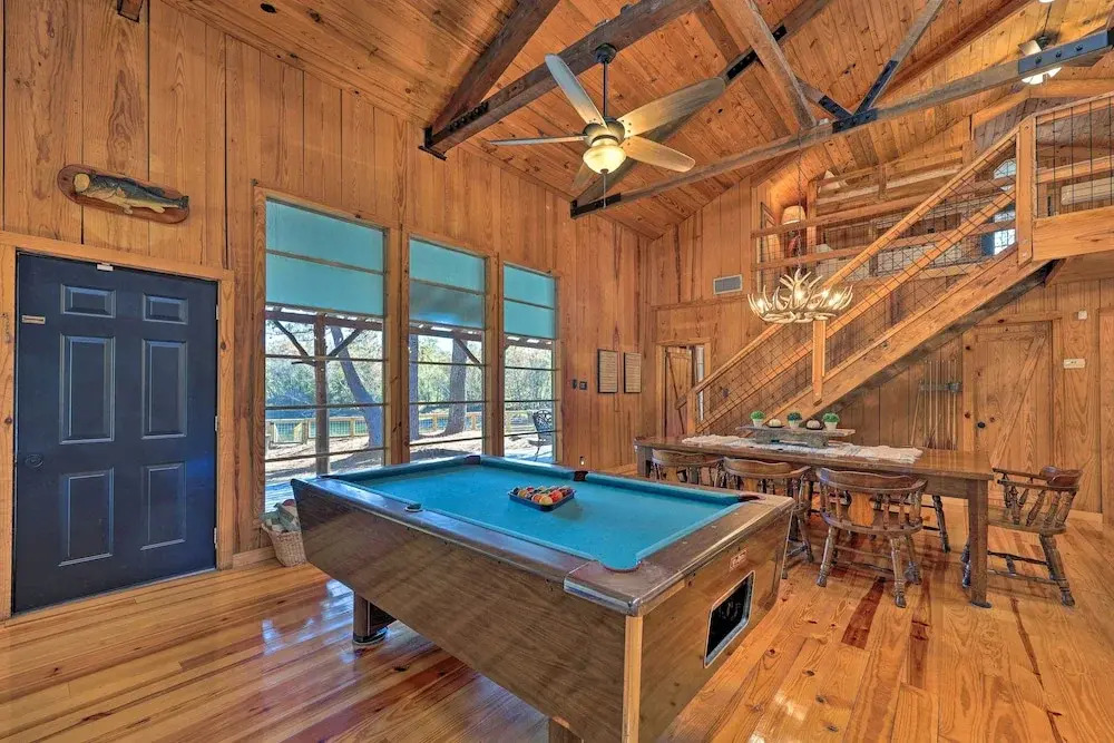 Waterfront Deck: Home on Ouachita River!