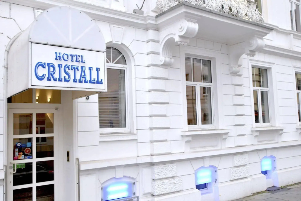 Hotel Cristall - Frankfurt City