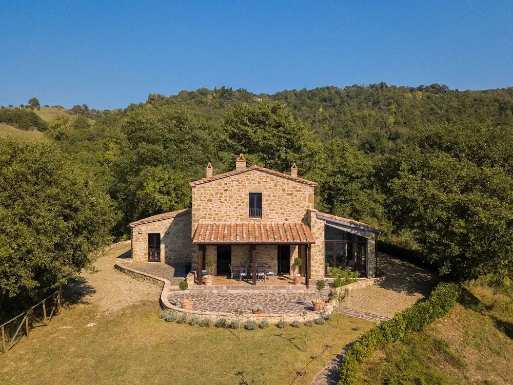 Splendid Villa in Preggio With Swimming Pool