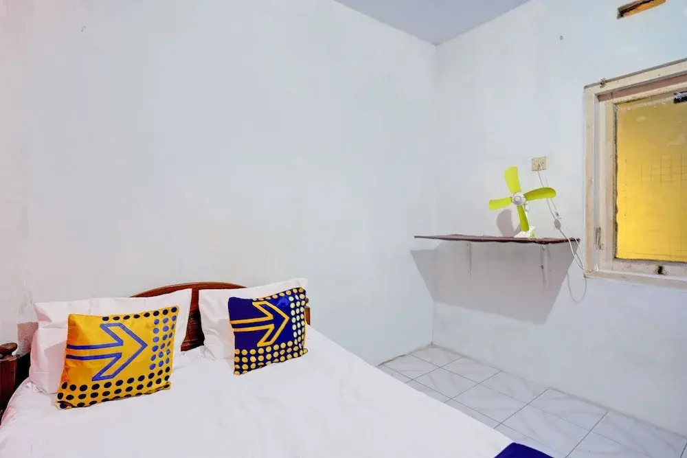 OYO Life 92921 Omaya Kost Syariah