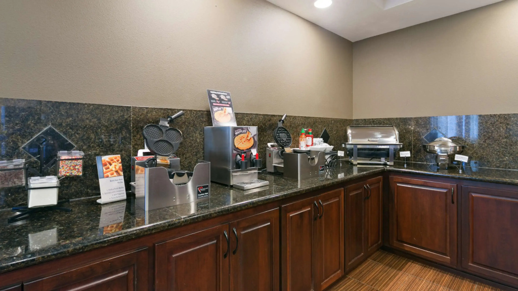 Best Western Plus Port of Camas-Washougal Convention Center