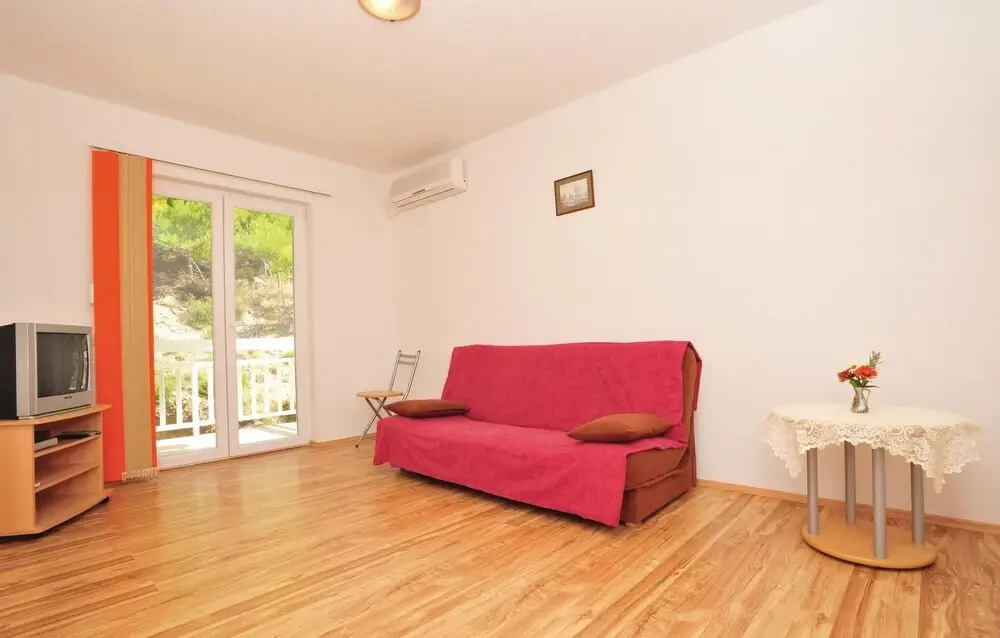 Beautiful Home in Lokva Rogoznica With Wifi and 1 Bedrooms