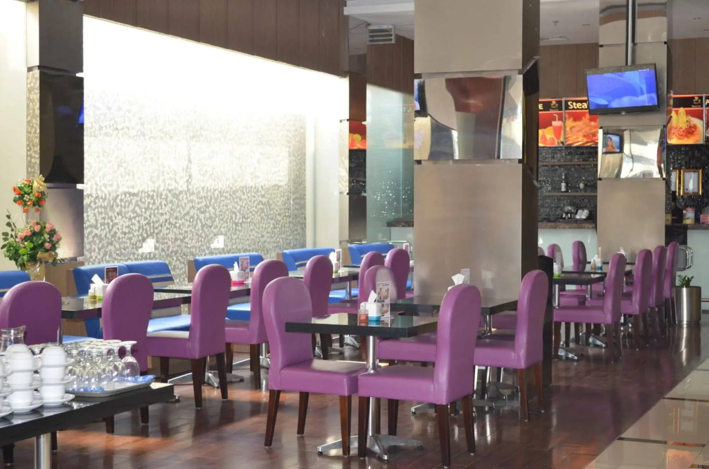 World Hotel Jakarta - Bandengan