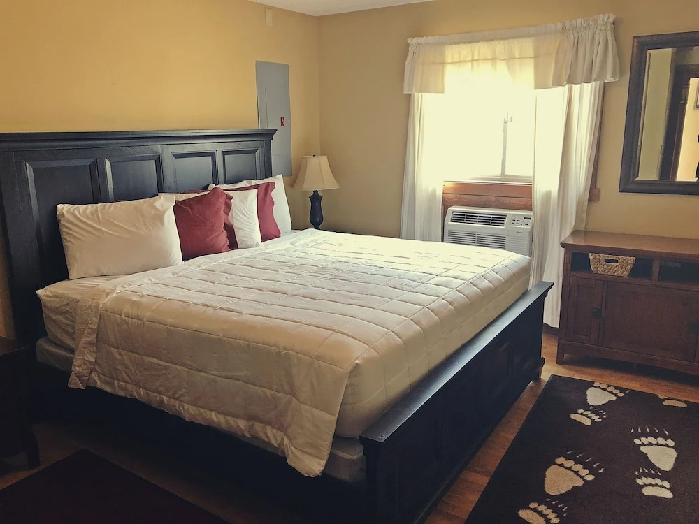 Yellowstone Condo Suites