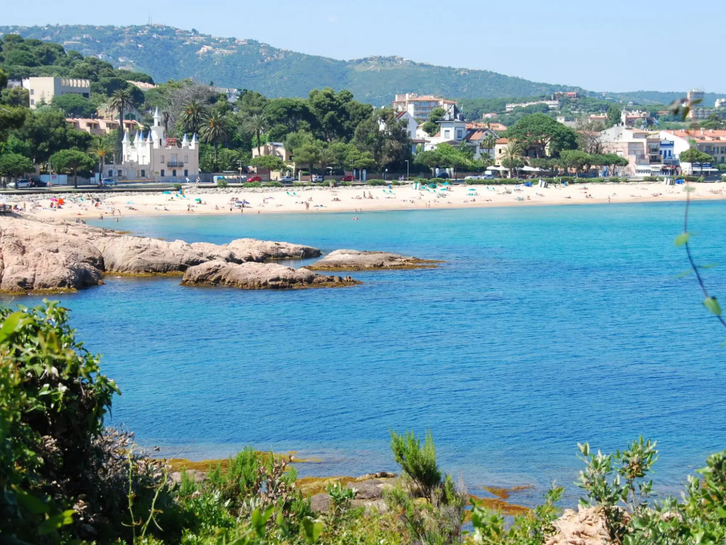 Lovely holiday home in Sant Feliu de Guixols with pool