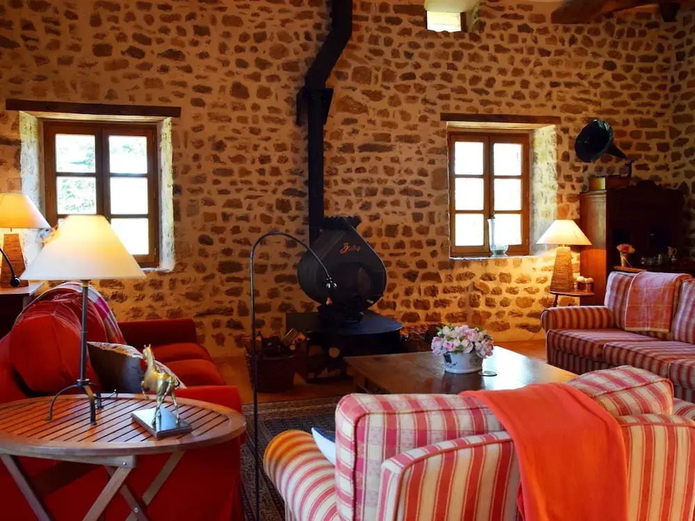 Beautifully Restored House on a Large Property With a Private Swimming Pool
