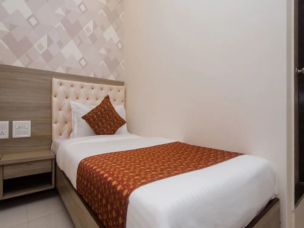 Hotel Time Gold Near Domestics Airport