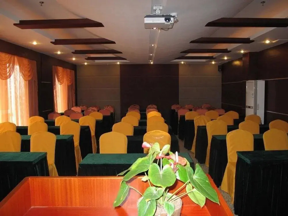 Brilliant Sky Business Hotel