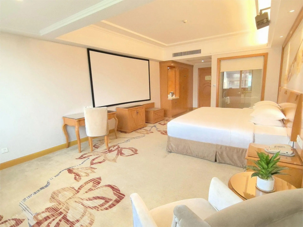 Vienna International Hotel (Dongguan Mayong Central Avenue)