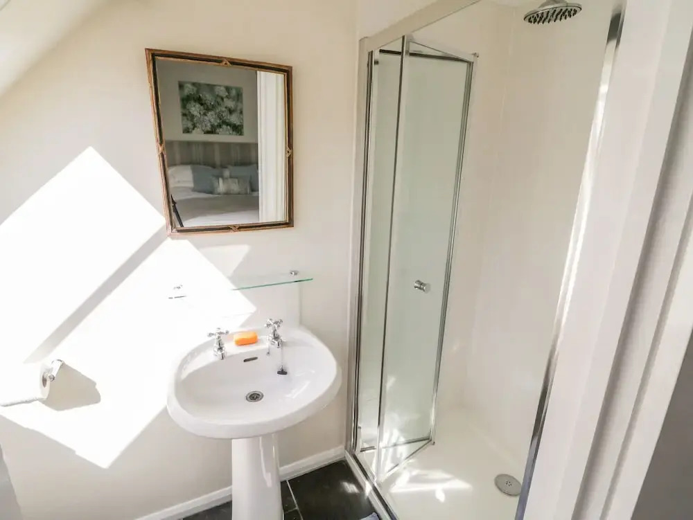 Spinsters Rock Cottage