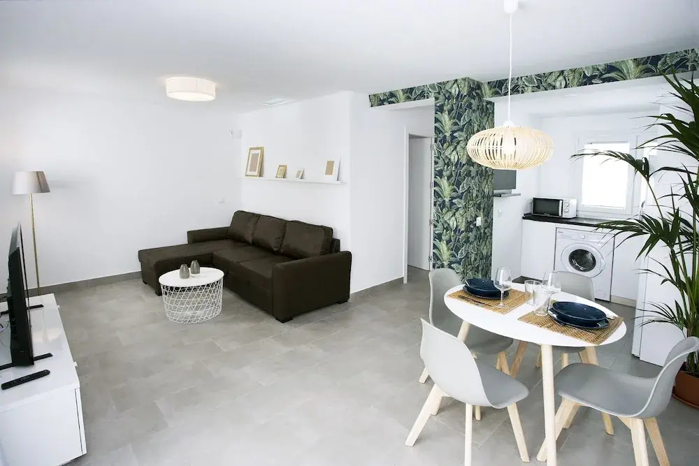 Mango & Tropical Apartment