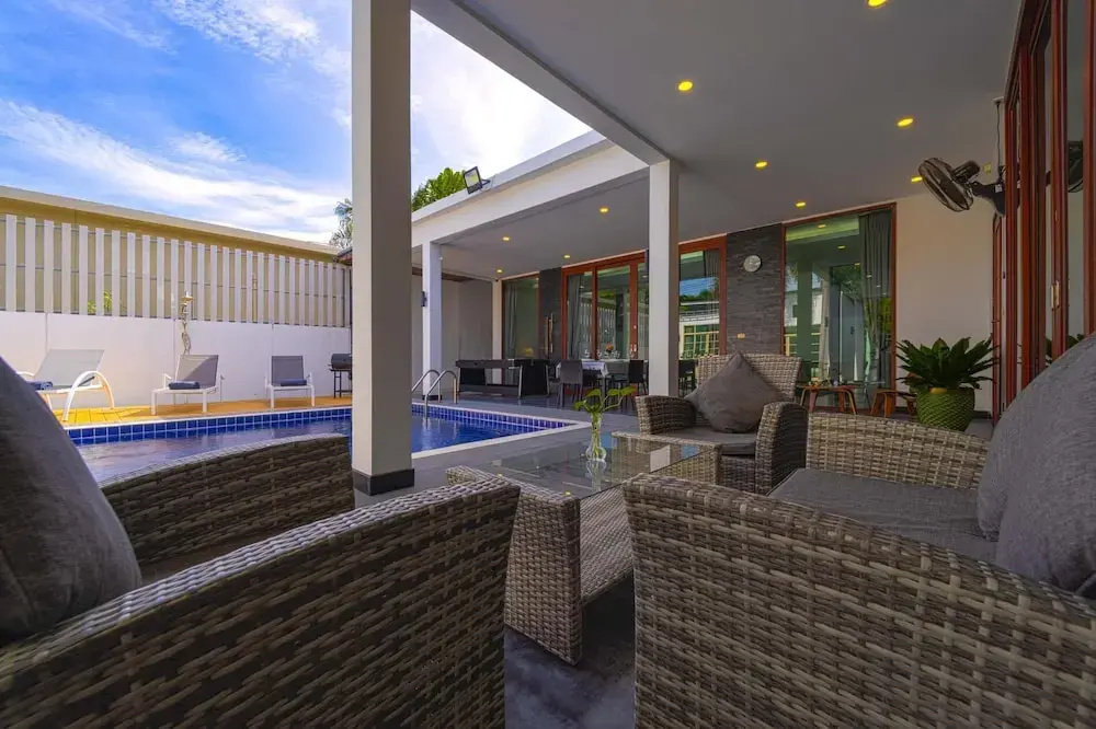 Beautiful 4-Bedroom Pool Villa - BL9