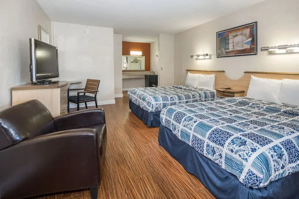 San Jose Airport Inn