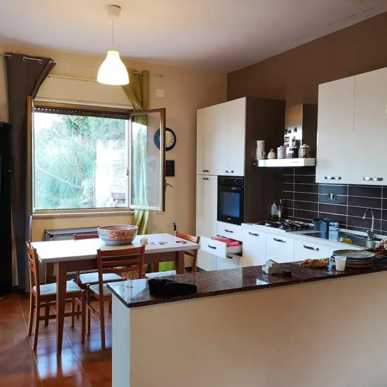 House With 2 Bedrooms in Villagrazia di Carini, With Wonderful sea View, Enclosed Garden and Wifi Near the Beach
