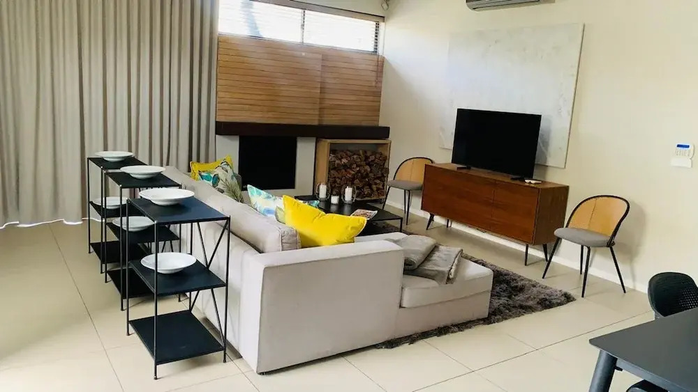 Lovely 3 bed With Splash Pool in Seapoint - 2245