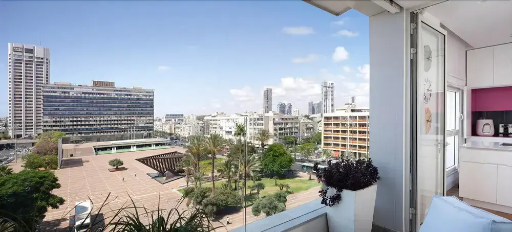 Inspiring Rabin Square Penthouse Museum