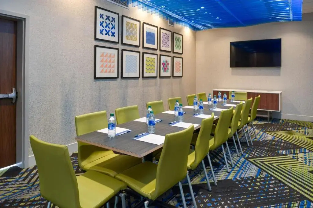 Holiday Inn Express & Suites - Elko by IHG