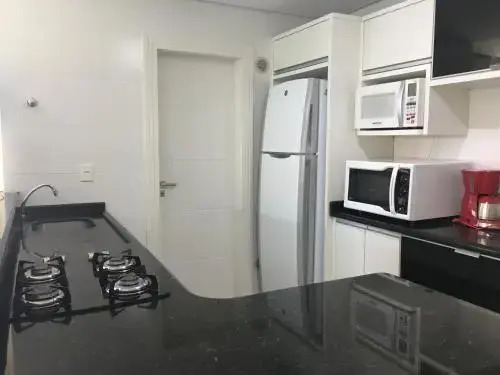 4 Ilhas, 2 Suites, 2 Garagens