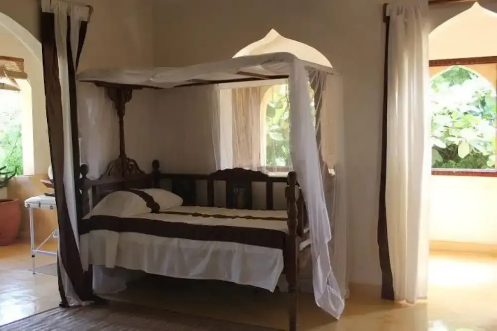 Waridi House