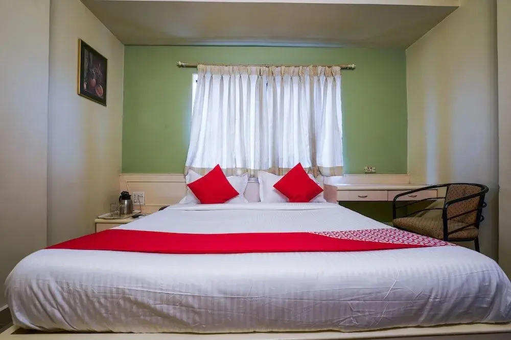 OYO 18396 Hotel Tara International