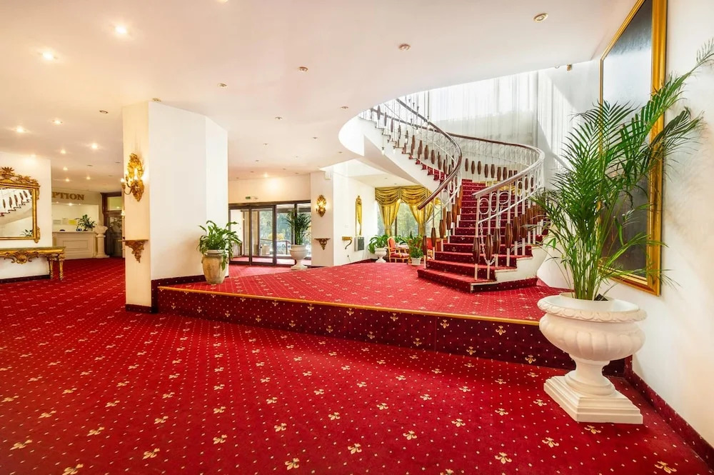 Hotel Cetate