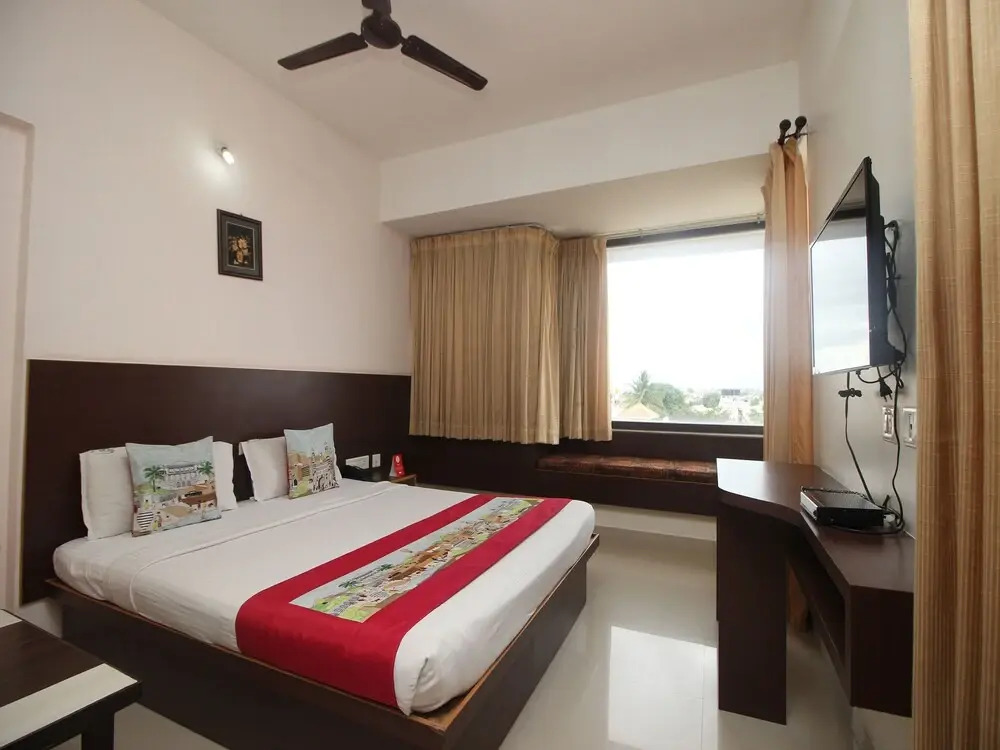 OYO 9617 Hotel PC Residency