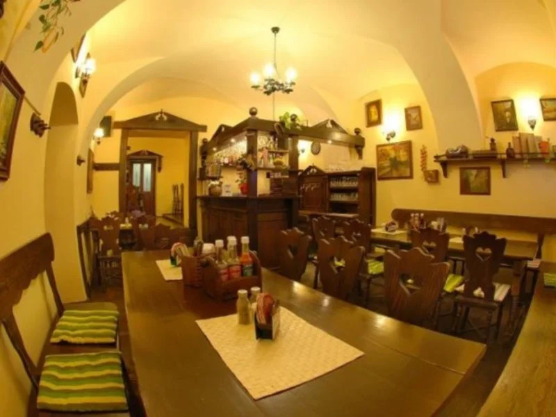 U Zlate Podkovy Apartments