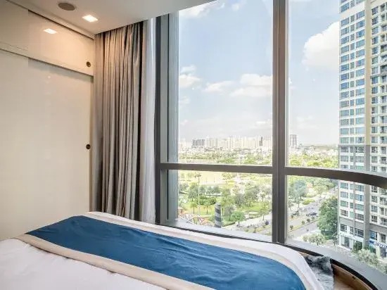 LUNA Apartment - Vinhomes Landmark 81 Urban