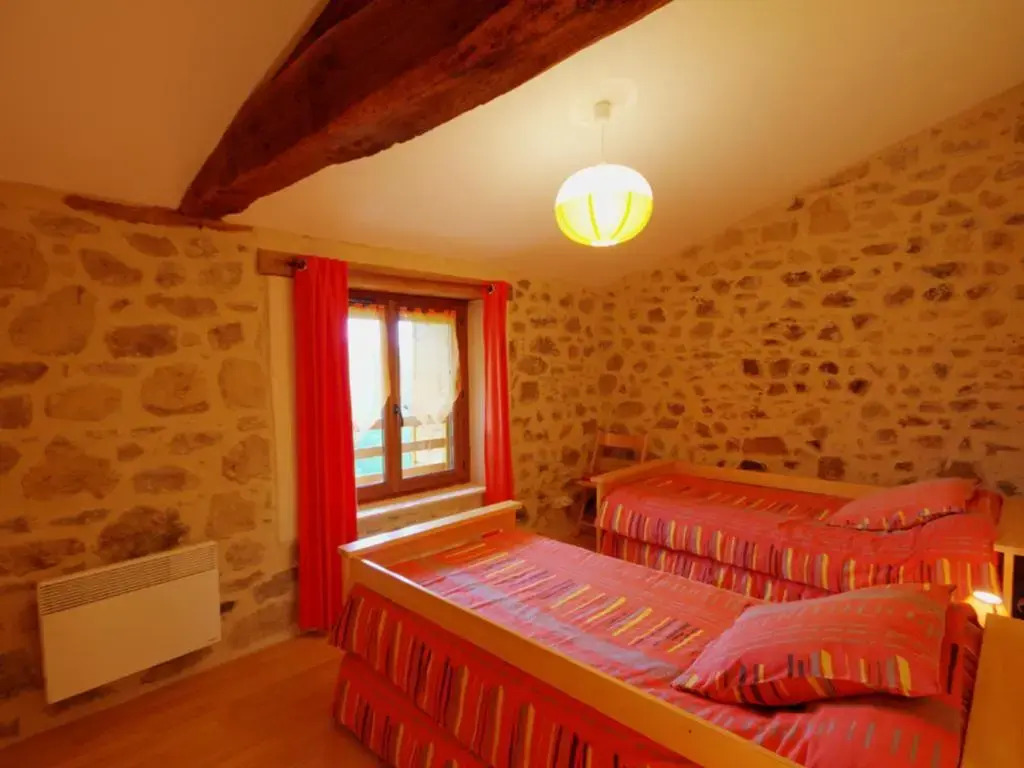 Gîte calme avec vue, animaux bienvenus, draps et ménage inclus ! - FR-1-496-17