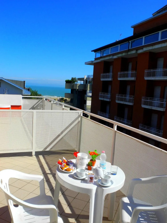 Hotel Tritone