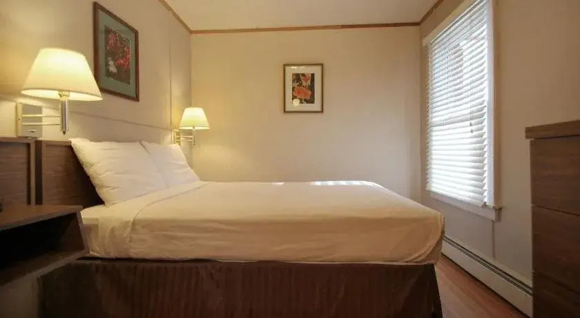 Maple Leaf Motel