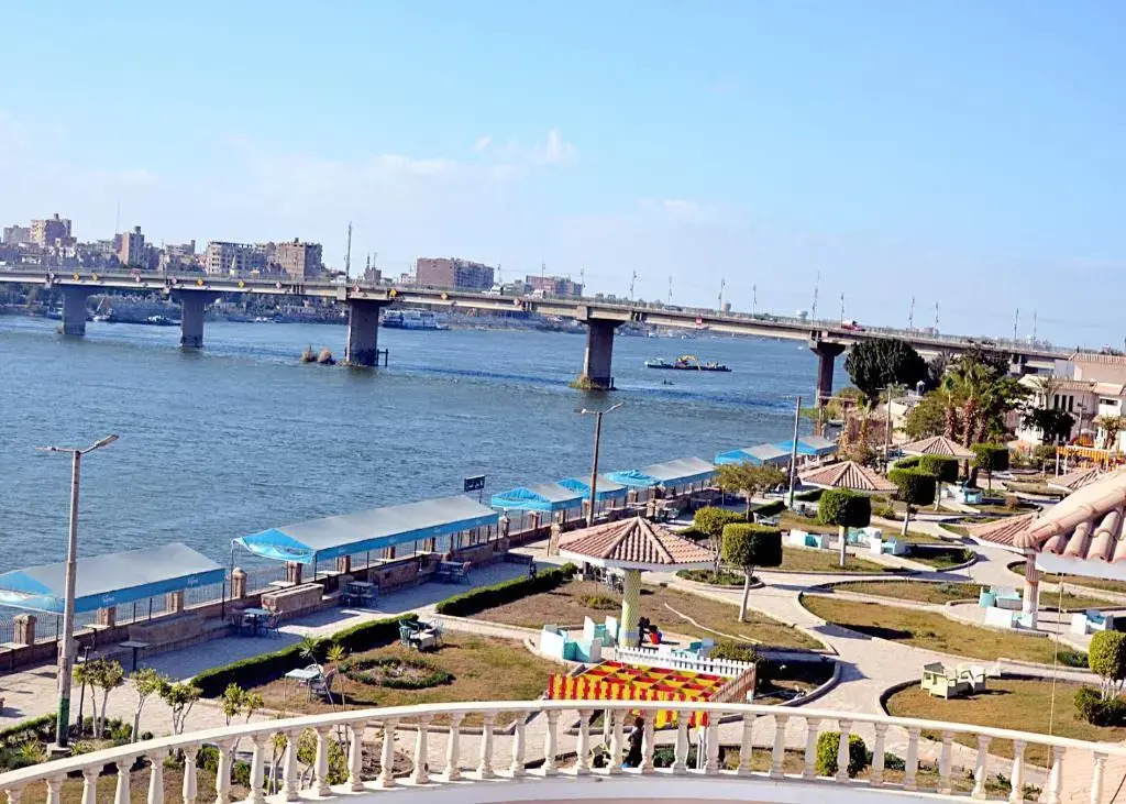 Elminya Compound