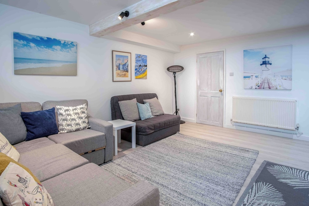 Beachways - 5 Bedroom Holiday Home - Saundersfoot