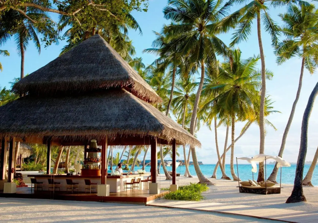 Shangri-Las Villingili Resort and Spa Maldives