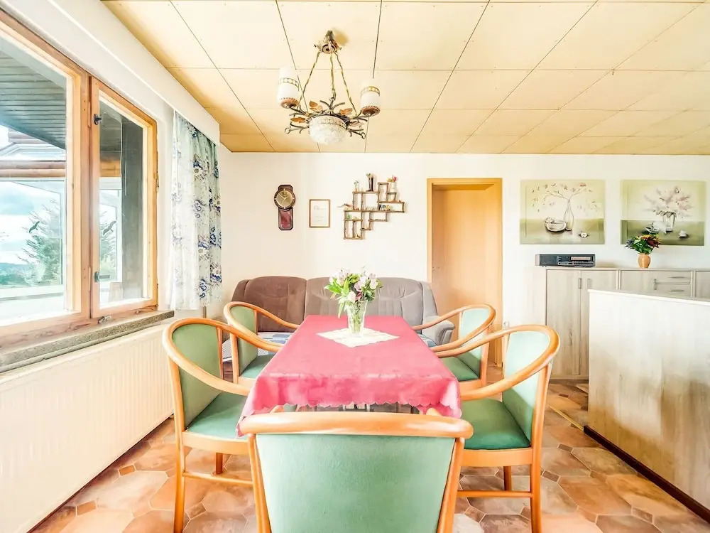Beautiful Detached Holiday Home With Sauna Adjacent to the Rennsteig in Thuringia