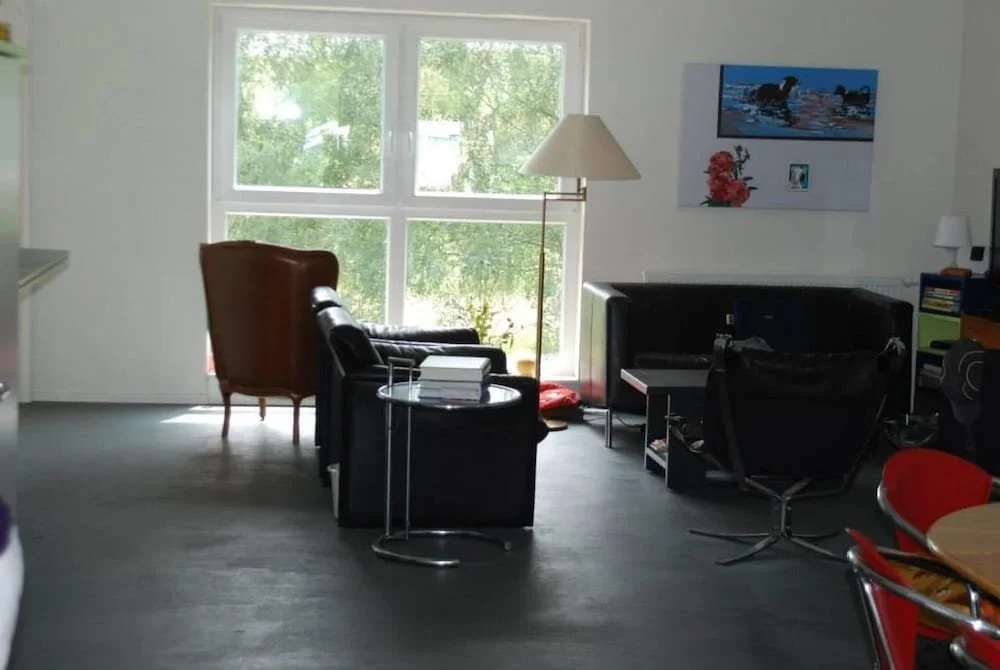 Connies Art House