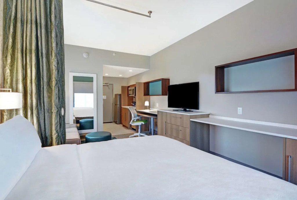 Home2 Suites By Hilton Charleston Daniel Island, Sc