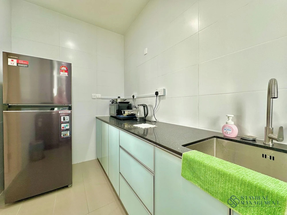SKS Pavillion Residences - High Floor with Singapore View