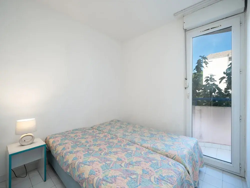 Retreat for 8 With Shared Pool